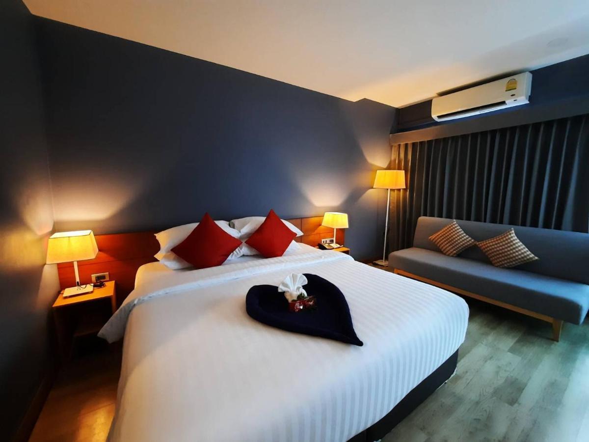Comet Hotel Сурат-Тхані Екстер'єр фото