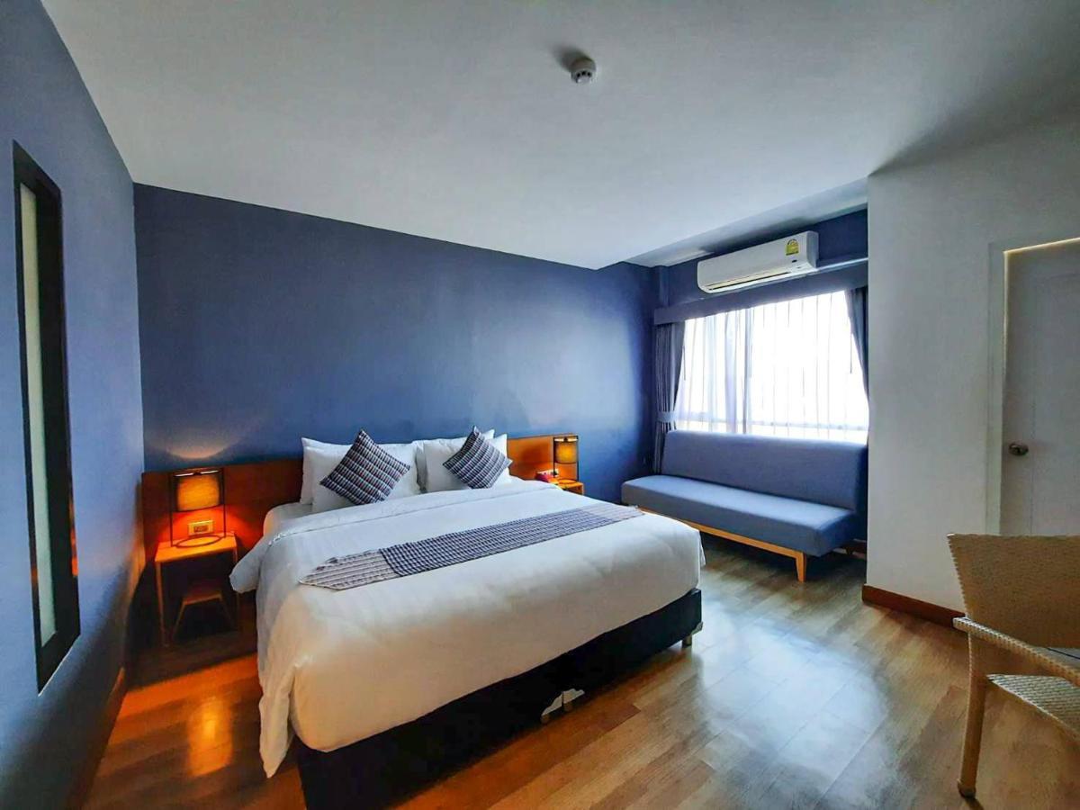 Comet Hotel Сурат-Тхані Екстер'єр фото