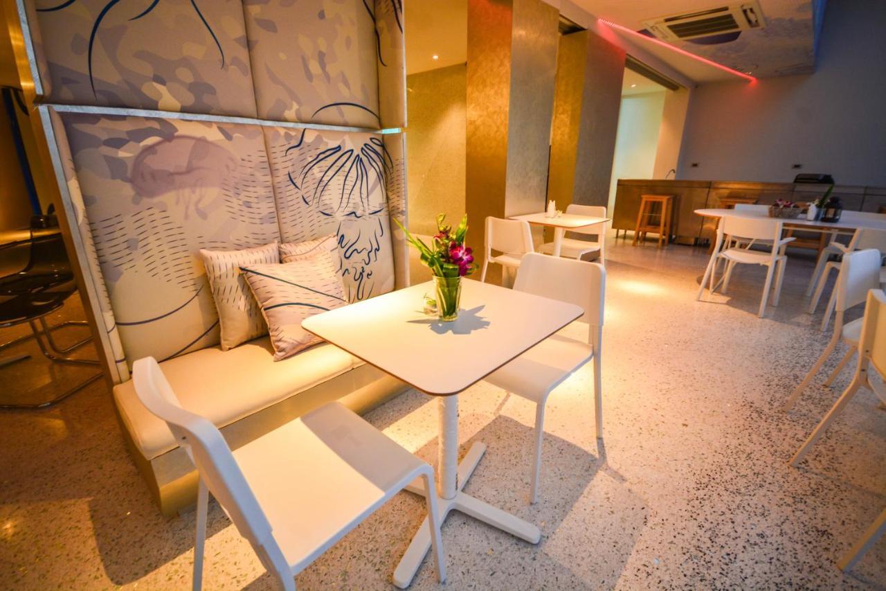 Comet Hotel Сурат-Тхані Екстер'єр фото